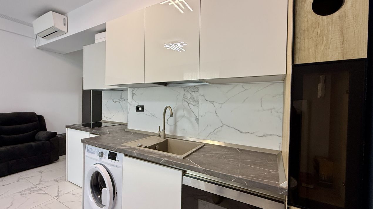 Studio in prima linie la mare, Sea On, Mamaia Nord, vedere catre mare – fotografia 17 din 21