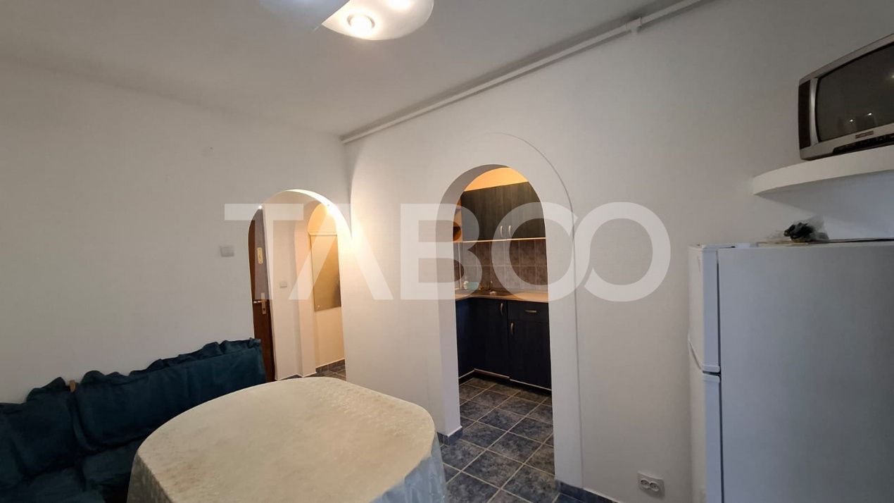 Apartament 3 camere de inchiriat 45 mp zona Vasile Aaron – fotografia 9 din 9