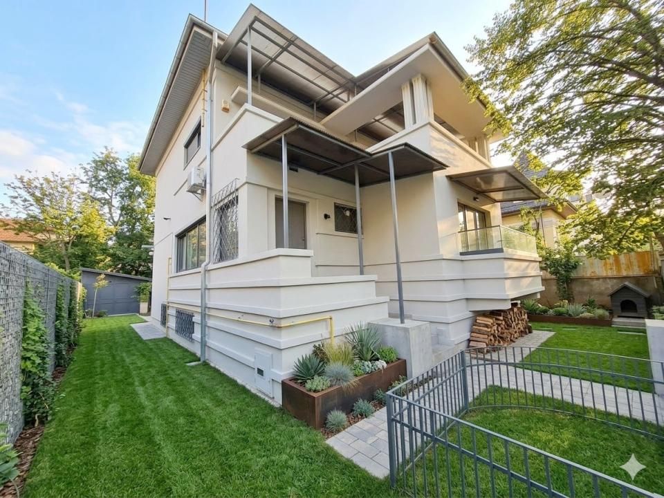 Interbelic Art Deco Villa 440 sqm + Land 566 sqm • Zona Domenii - Casin - 1 Mai – fotografia 11 din 15