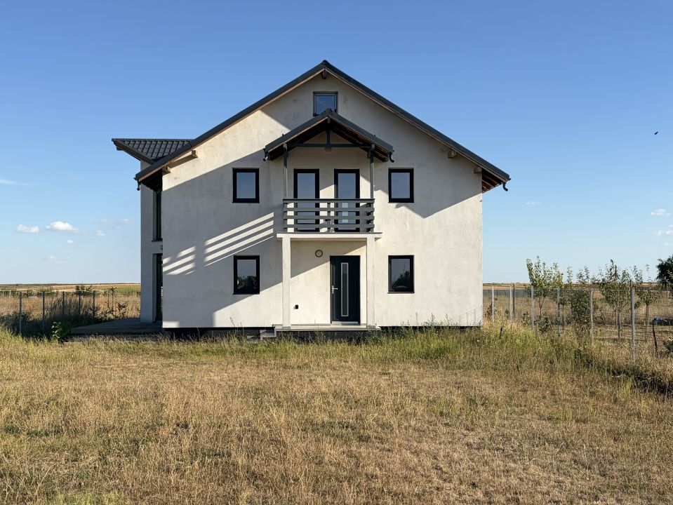 Casa P+1, 152mp utili, 600mp teren, comuna Ghercesti – fotografia 1 din 14