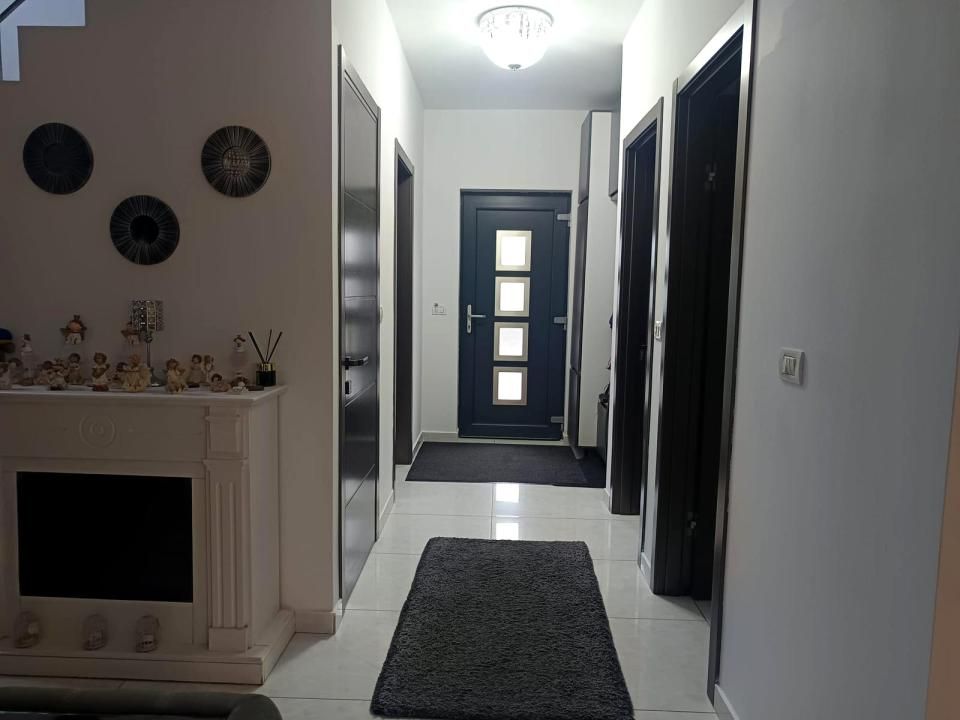 Duplex despărțit prin garaj, 3 Dormitoare- Zona Lidl - Dumbravita – fotografia 9 din 16