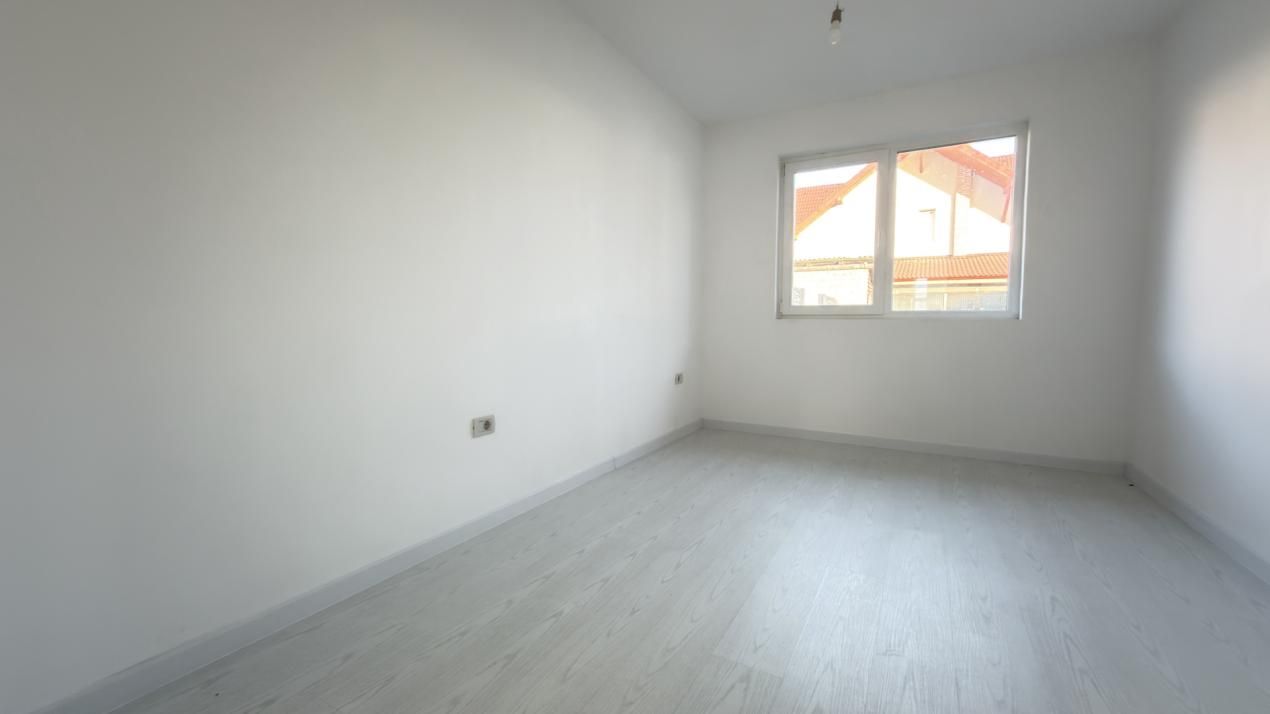 Duplex 4 camere | langa Kaufland | La asfalt | Toate utilitatile – fotografia 13 din 18