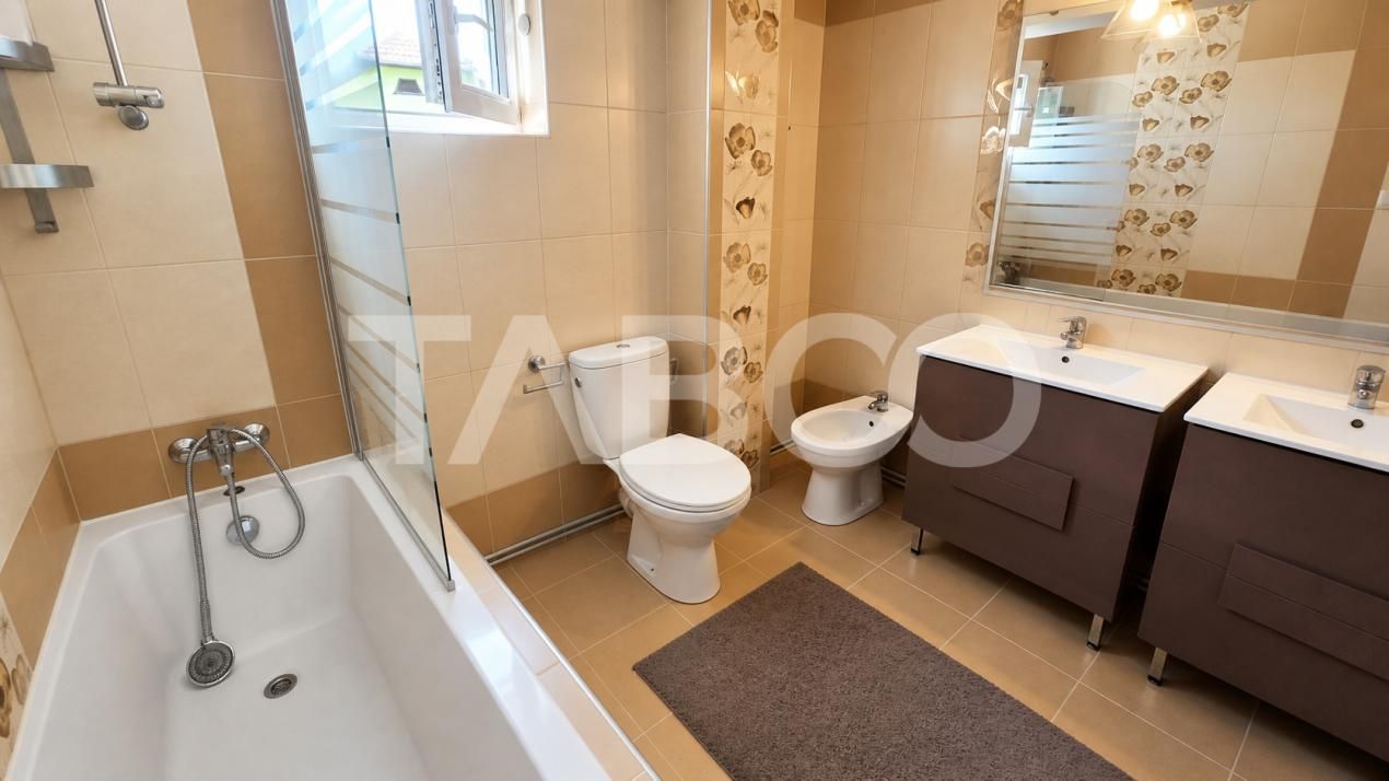 Apartament de vanzare 4 camere 2 bai garaj si curte in Turnisor – fotografia 13 din 18