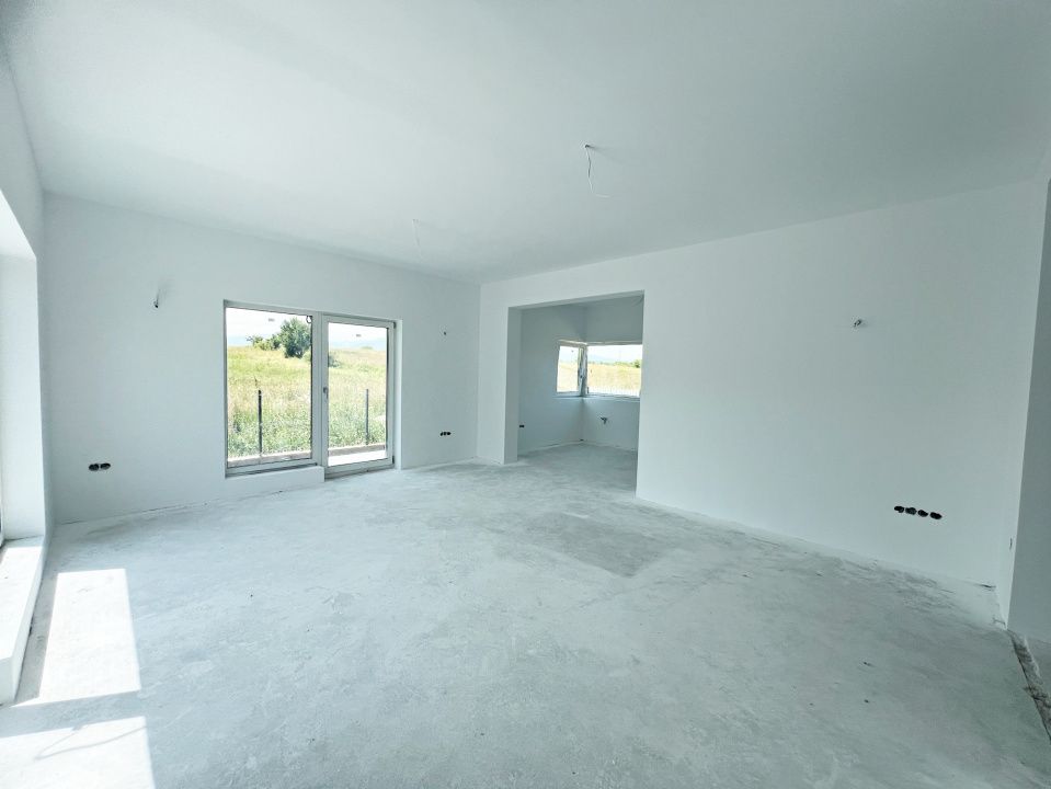 Casă single în Cristian, Sibiu - 4 Camere, 2 Terase, Teren 486 – fotografia 9 din 41