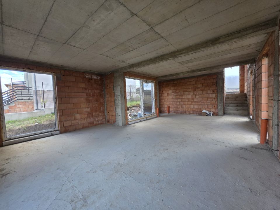 COMISION 0% | Casa individuala - la rosu | 135 mp utili | 586 mp | Corusu – fotografia 5 din 15