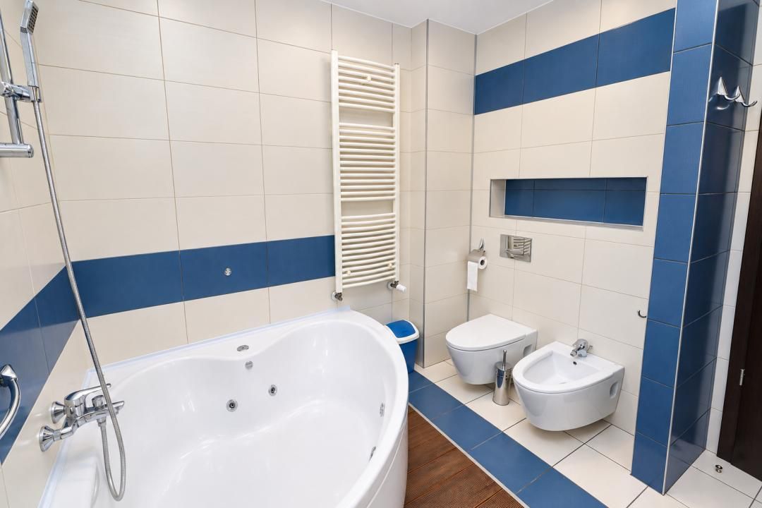 DUPLEX ÎN HERĂSTRĂU | 5 CAMERE | OFFICE | 3 BĂI | 4 BALCOANE | PARCARE 3 MAȘINI – fotografia 19 din 24