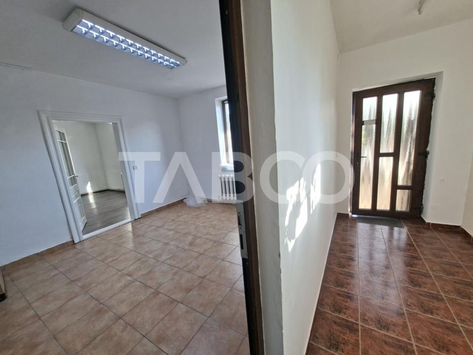 Spatiu comercial de inchiriat parter 2 camere acces din strada – fotografia 10 din 10