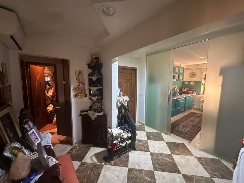 Apartament 4 camere de vânzare | Poarta 6, Constanța – fotografia 3 din 10