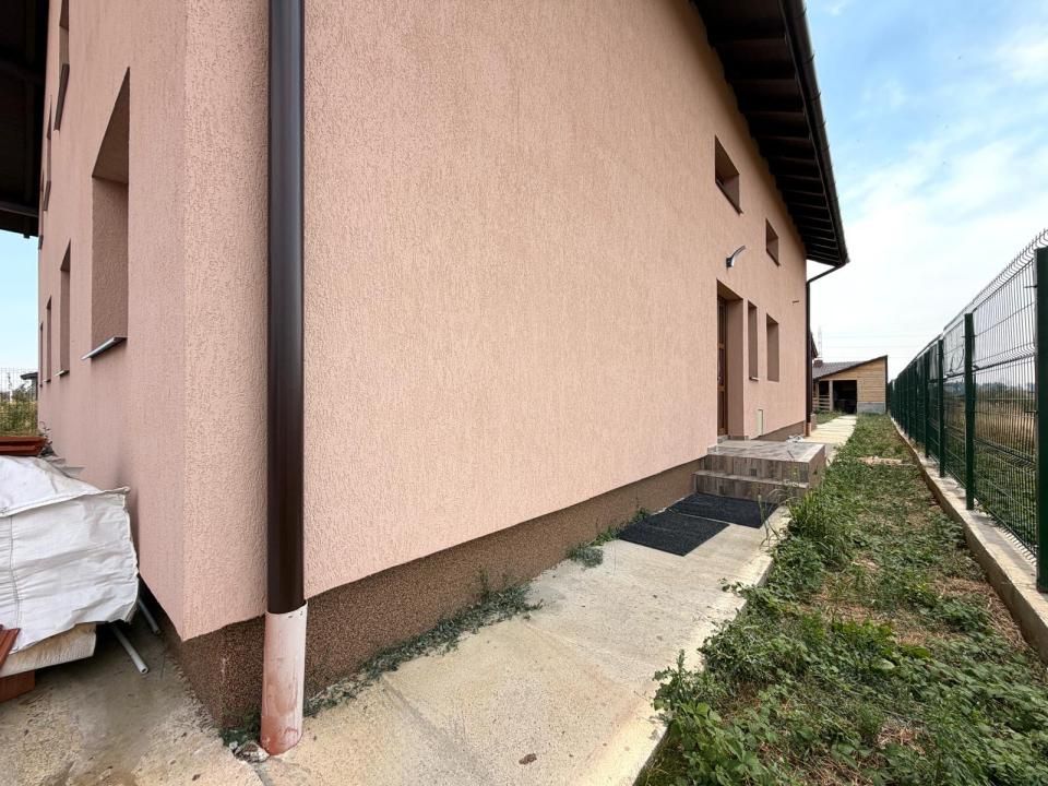 Duplex 5 camere, 140 mp utili, 18 mp terasa, 380mp teren-Chisoda – fotografia 20 din 22