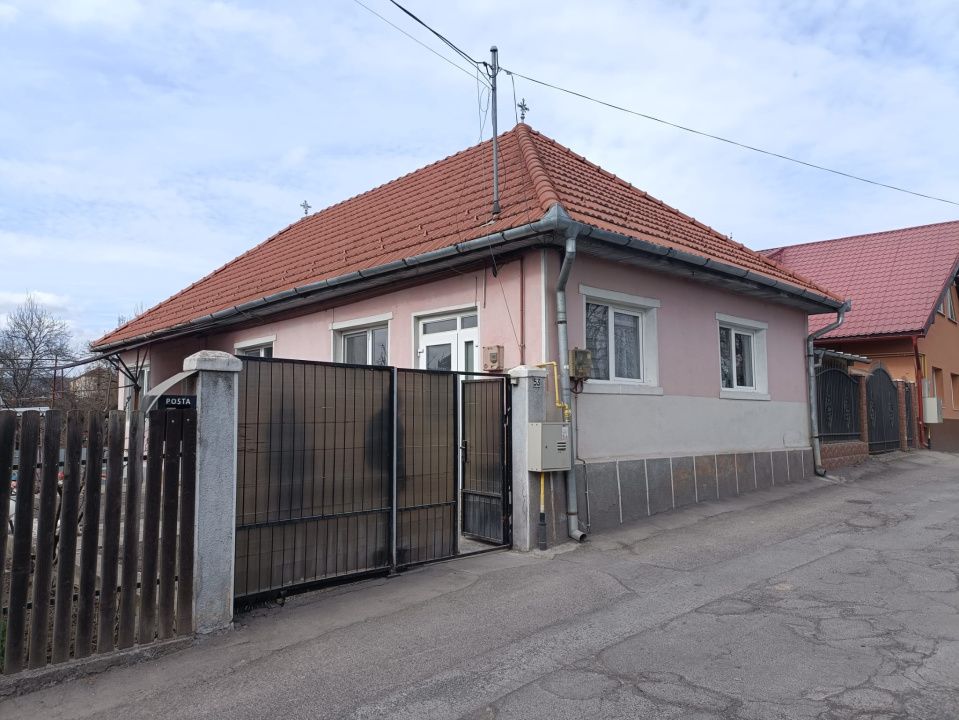 Casă de vânzare Reghin zona centrală cu 6 arii teren – fotografia 4 din 11