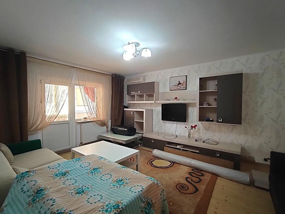 Apartament 3 camere, etaj 1,Inel 2, strada Dezrobirii, comision 0% – fotografia 1 din 17