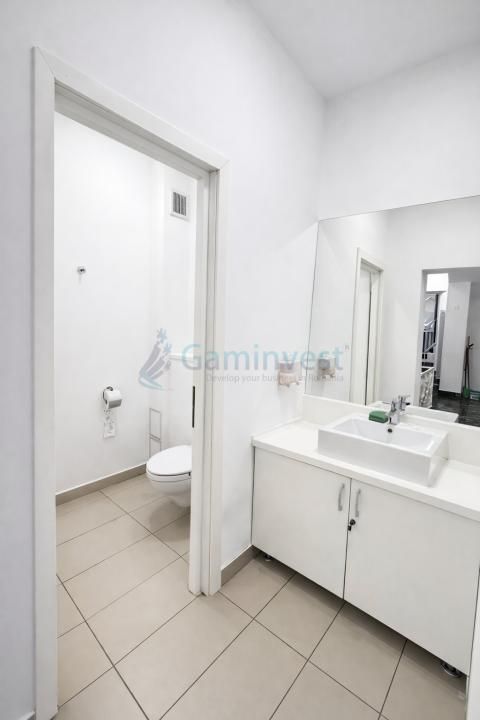 Spatiu birouri, sediu de firma, de inchiriat ultracentral, Oradea, Bihor – fotografia 2 din 3