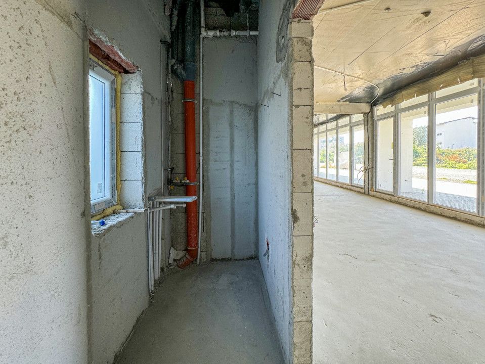 Spatiu comercial in Mamaia Nord, cu doua intrari, la 250m de plaja – fotografia 5 din 7