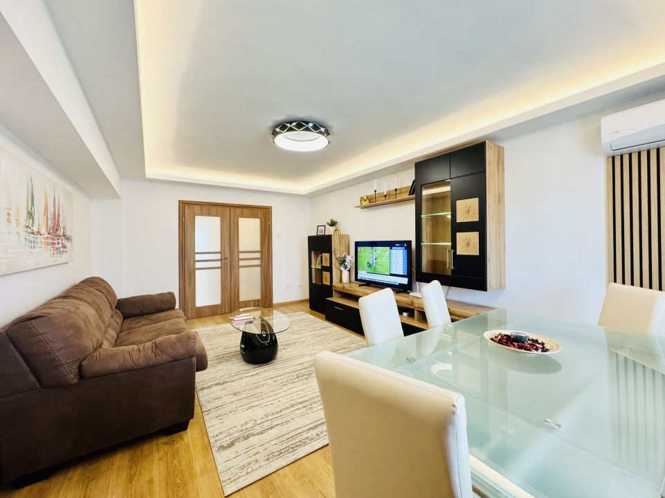 Apartament frumos amenajat cu  4 camere in Decebal-Metrou Muncii – fotografia 2 din 22
