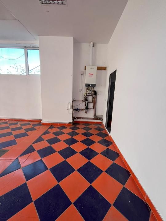 De inchiriat spatiu comercial openspace 300 mp in Gaesti – fotografia 9 din 13