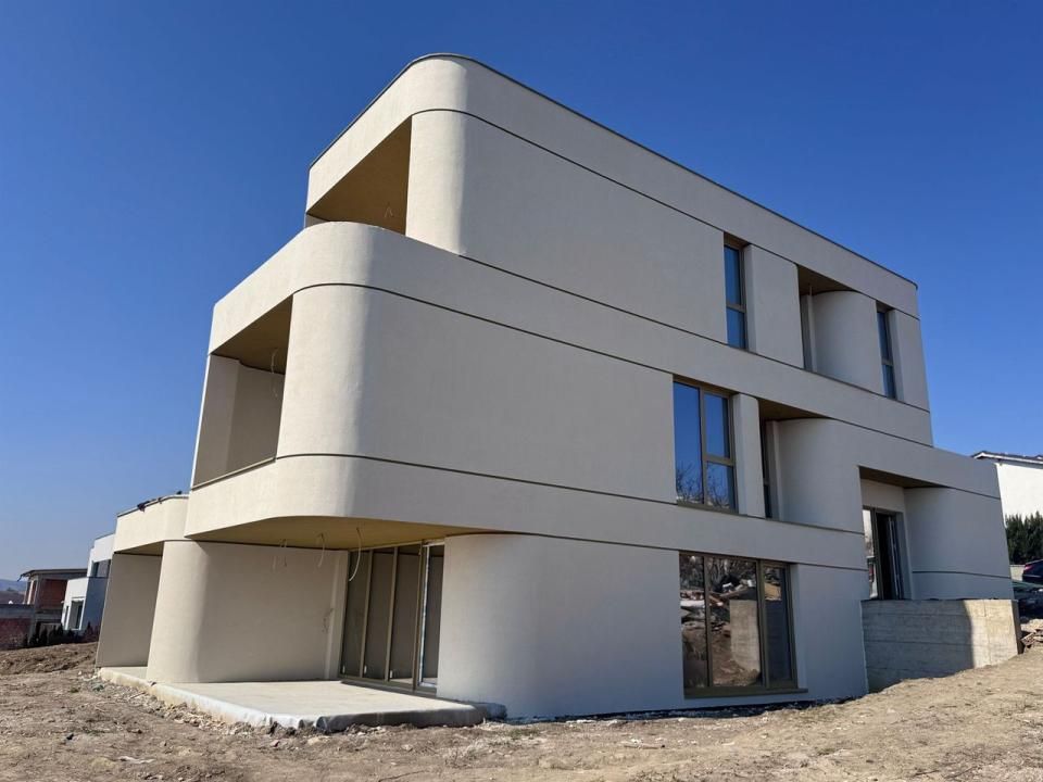 Duplex modern cu arhitectură deosebită, 150 mp utili | Voroneț – fotografia 2 din 7