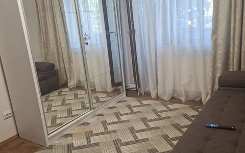 Apartament 3 camere Craiovei - etaj 2