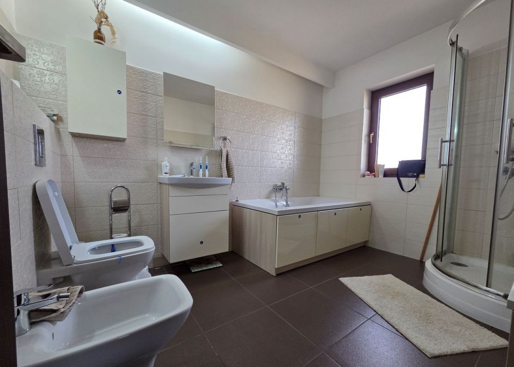 Casa 3 camere P+1 CETATE Alba Micesti Terasa 500 mp. Teren Asfalt Utilitati – fotografia 5 din 8