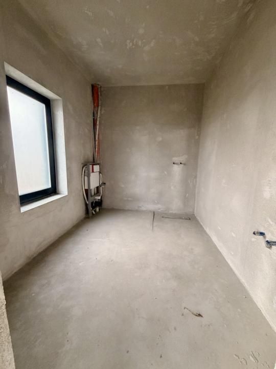 Duplex P+1E cu supanta, model deosebit, 4 camere, 4 bai - Dumbravita – fotografia 18 din 21
