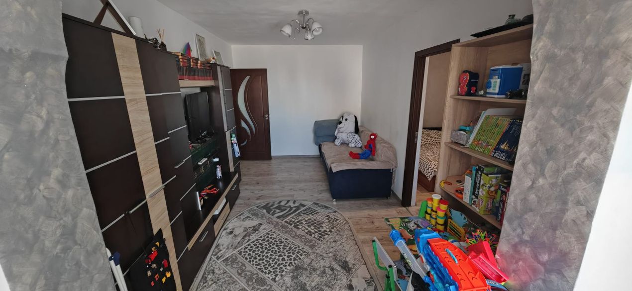 Apartament 2 camere, 41 mp, Craiovita Noua, zona Scoala 30 – fotografia 2 din 9