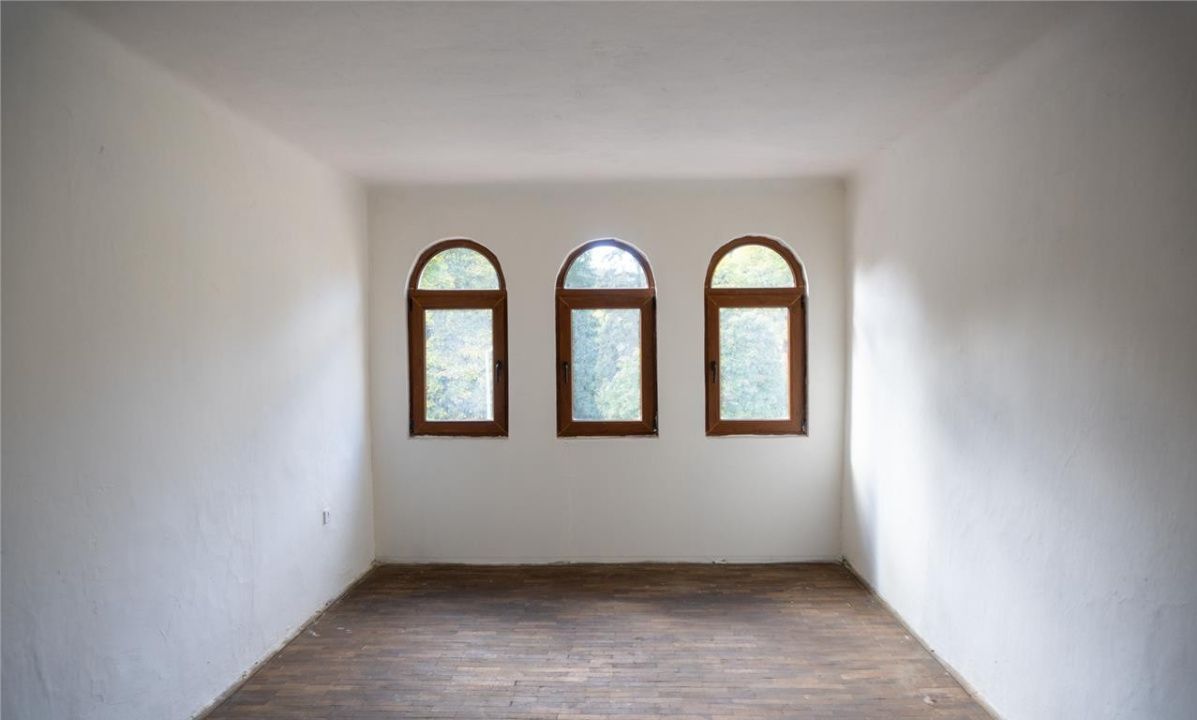 • Oportunitate Unică Predeal: Proprietate Mixtă (Comercial + Vilă) -Centru – fotografia 28 din 33