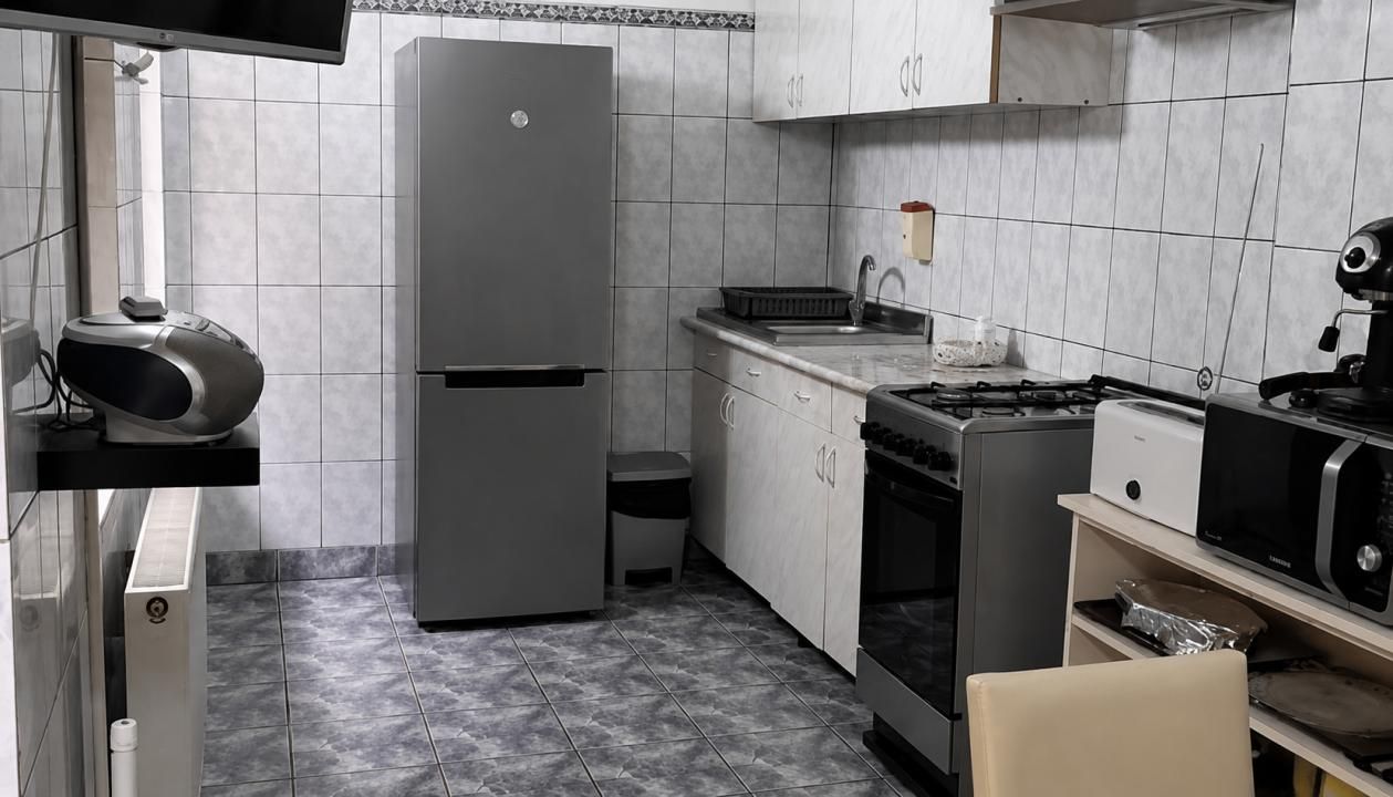 Casa 3 Camere | Piata Alba Iulia | 120 mp | Renovata | Singur Curte | – fotografia 9 din 11