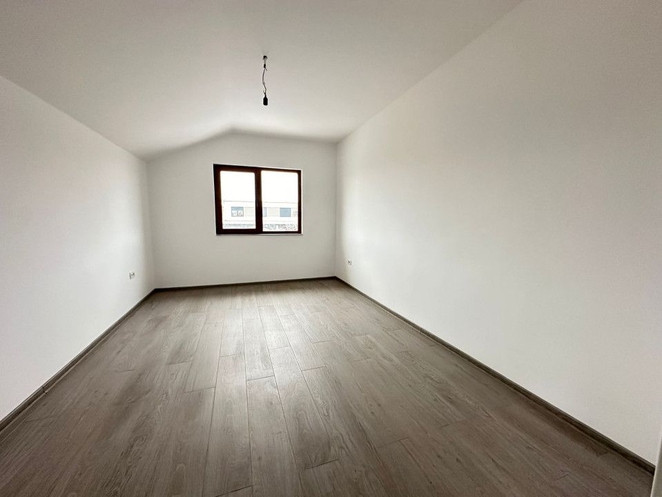 Duplex spatios, 5 camere, 125 mp utili, 353 mp teren - Dumbravita – fotografia 7 din 9