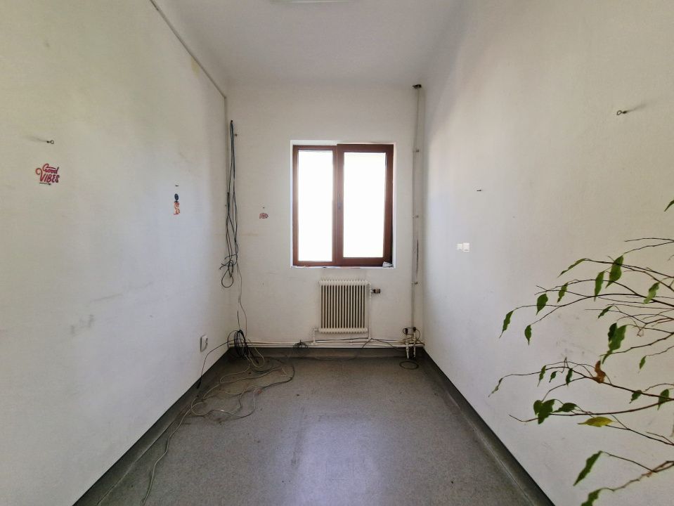 Casa pentru activitati de birouri in Andrei Muresanu – fotografia 18 din 22
