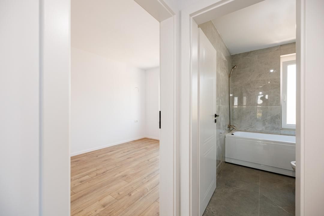 Duplex P+E în Moșnița Nouă, 3 dormitoare, 3 bai, teren 403 mp. Comision 0% – fotografia 26 din 56