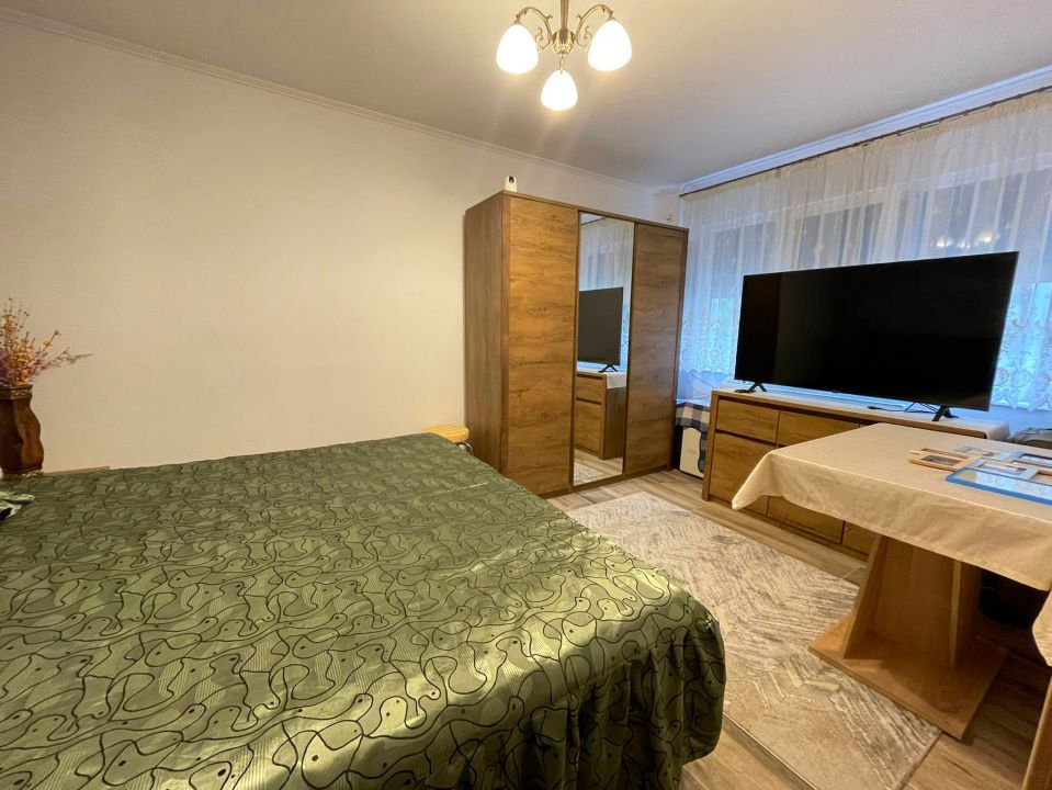 Apartament 2 camere-renovat-Podu Ros-Palas – fotografia 3 din 11