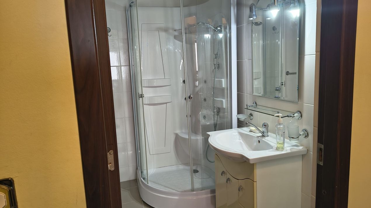 Apartament 2 camere -Cioplea-Vedere spre Masivul Postavaru – fotografia 10 din 26
