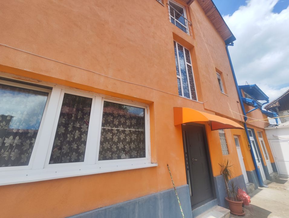 Casa 3 camere, teren 568 mp, Craiova, zona Ungureni – fotografia 2 din 13