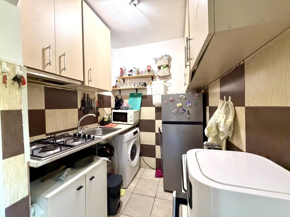 Garsoniera 16 mp utili, etaj 2, mobilata - Zona UMT – fotografia 4 din 5