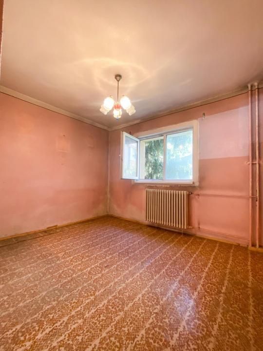 Apartament cu 2 camere, decomandat, Lacul Rosu – fotografia 1 din 4