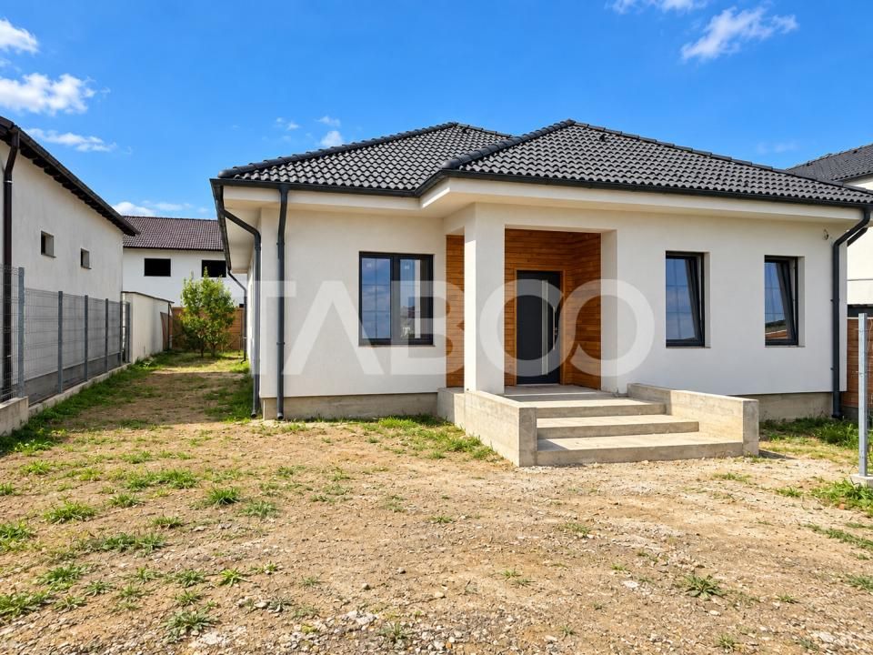 Casa individuala pe un singur nivel de vanzare Selimbar -fara mobilier – fotografia 2 din 9