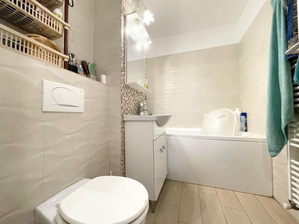Apartament decomandat 3 camere, 2 bai la parter - zona Soarelui – fotografia 7 din 8