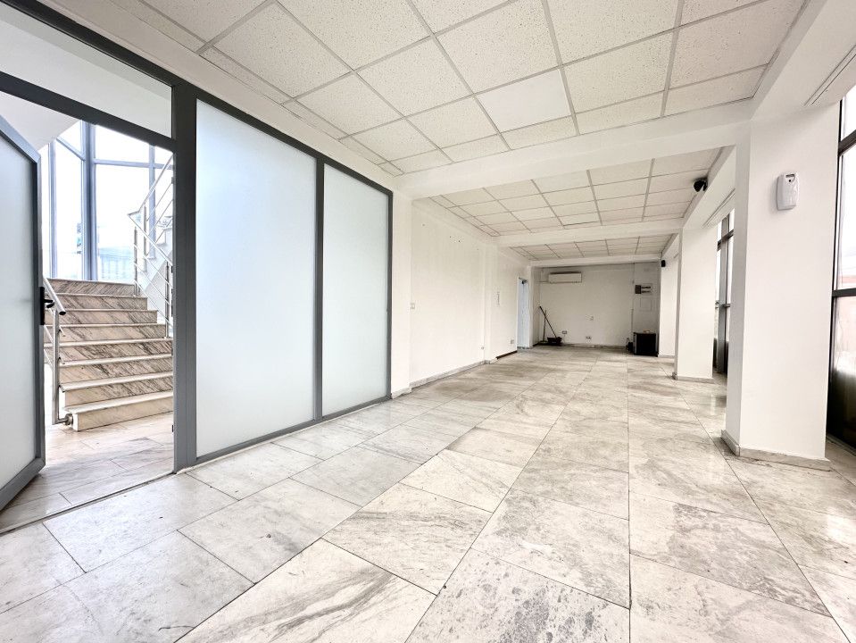 Spatiu comercial de inchiriat, 60 mp utili - Zona Modern – fotografia 1 din 5