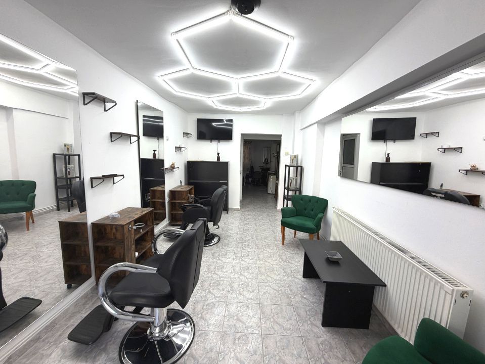 INCHIRIERE Spatiu Comercial CETATE Bulevard 34 mp. Centrala Termopane Contoare – fotografia 12 din 25