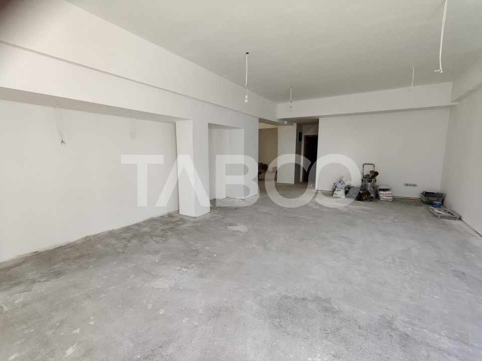 Spatiu comercial de inchiriat la strada intens circulata Central Sibiu – fotografia 7 din 12