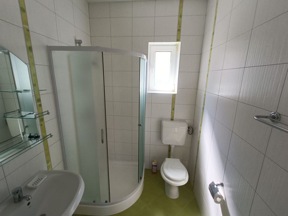 Casă vilă de vânzare în Reghin, zona centrală. – fotografia 6 din 13