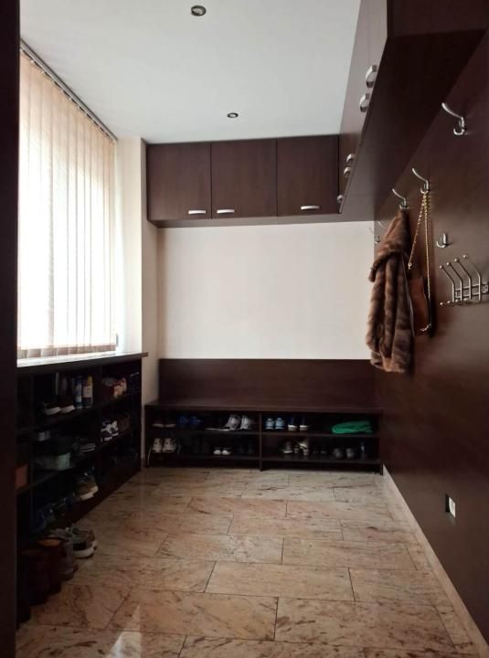 Vilă premium Unirii – Tineretului | Terasă 18 mp | Curte generoasă – fotografia 12 din 13
