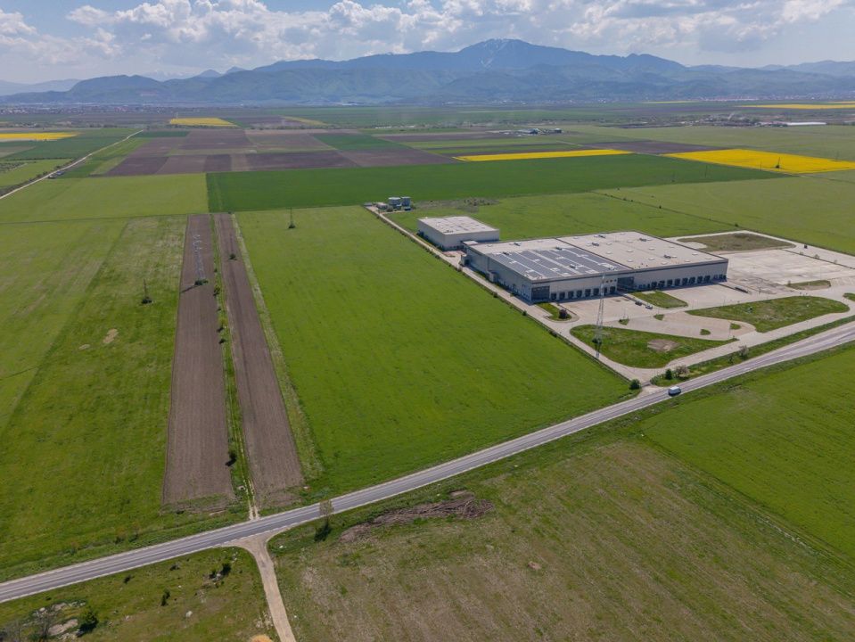 Teren industrial 20.000 mp langa WDP Industrial Park Codlea | 43 €/mp – fotografia 2 din 10