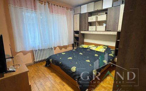 Apartament 3 camere de vanzare, 2 bai, ZORILOR