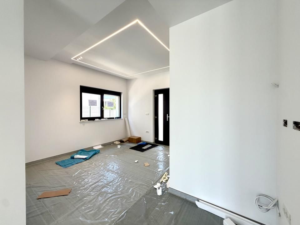 Duplex elegant, 4 camere, 144 mp utili, 344 mp teren - Dumbravita – fotografia 1 din 15