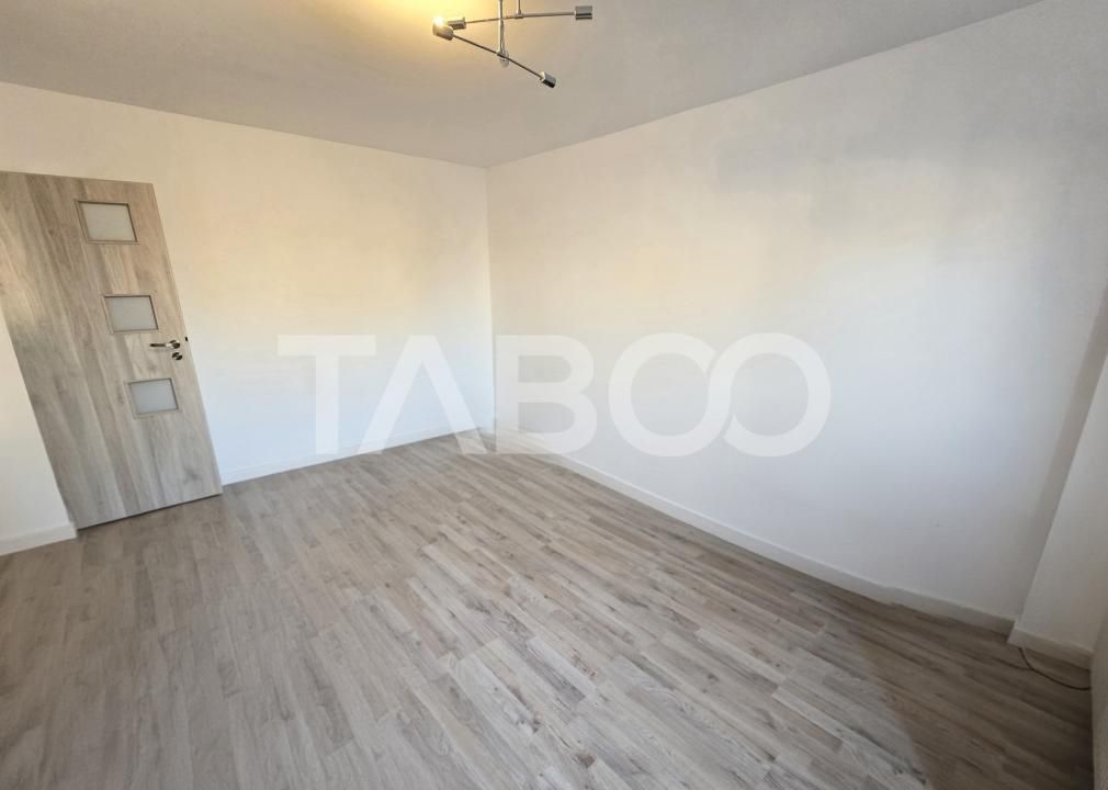 Apartament 3 camere decomandat 2 bai balcon Mihai Viteazul Sibiu – fotografia 10 din 13