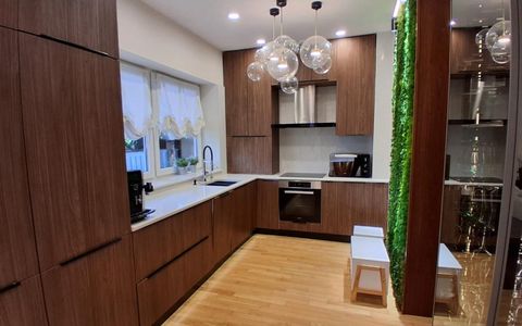 Casa premium de inchiriat, 4 camere, Andrei Muresanu,