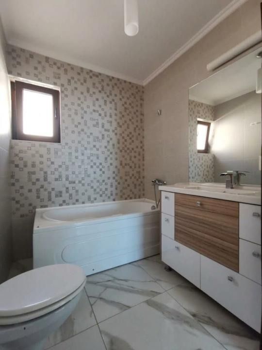 Casa de inchiriat cu 4 camere,curte, Santandrei, zona Mega Image, judetul Bihor – fotografia 9 din 13