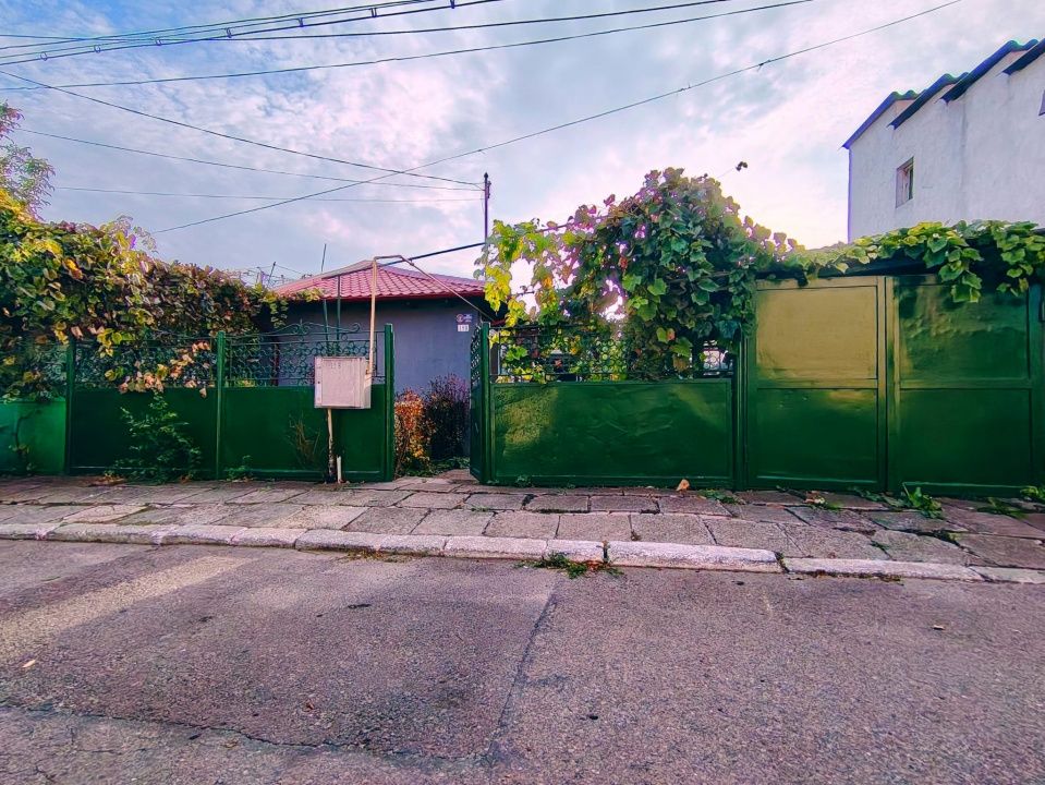 CASĂ DE VÂNZARE – KM 5/ CONSTANȚA – 5 CAMERE – fotografia 1 din 21
