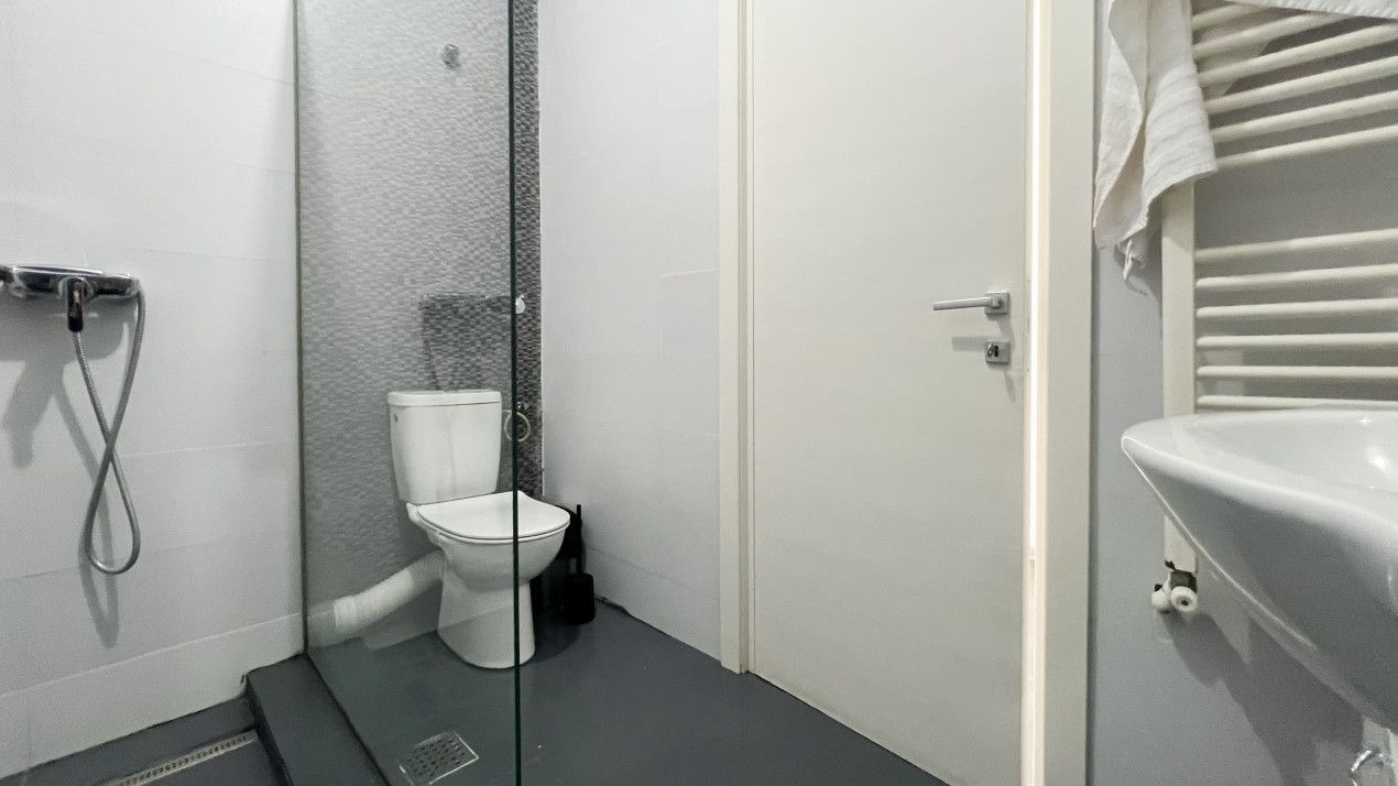 Apartament cu 3 camere in Mamaia, cu vedere la lac, pe termen lung – fotografia 8 din 13