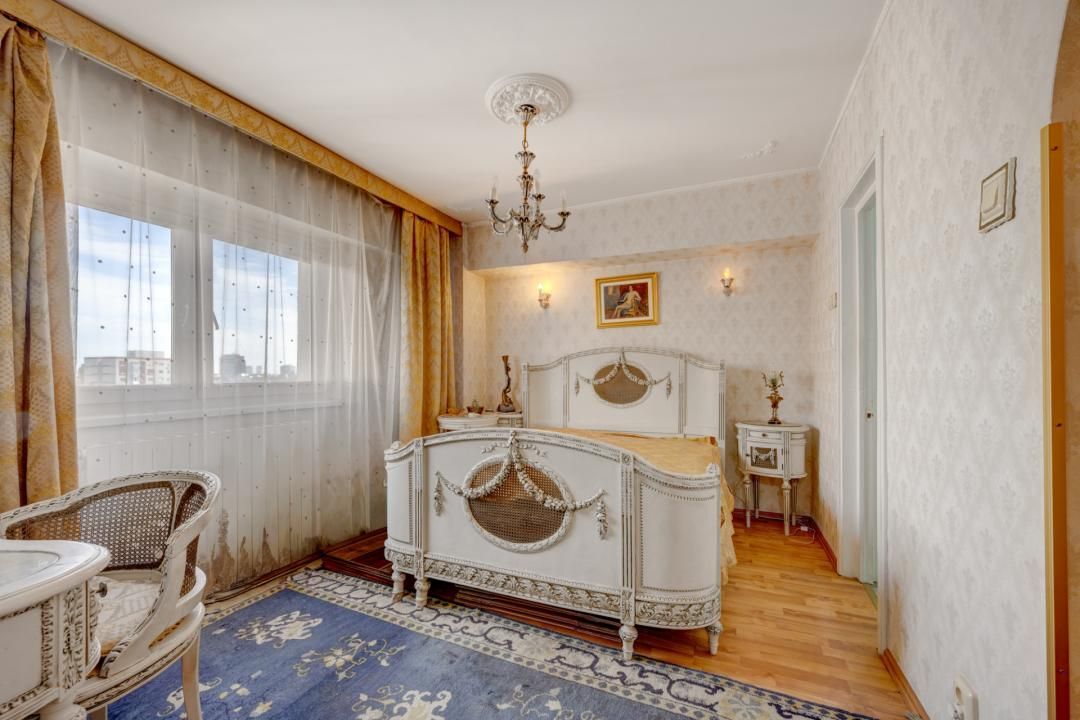 Apartament de 4 camere cu 3 băi, 137mp, centrală proprie, bloc 1983! – fotografia 4 din 28